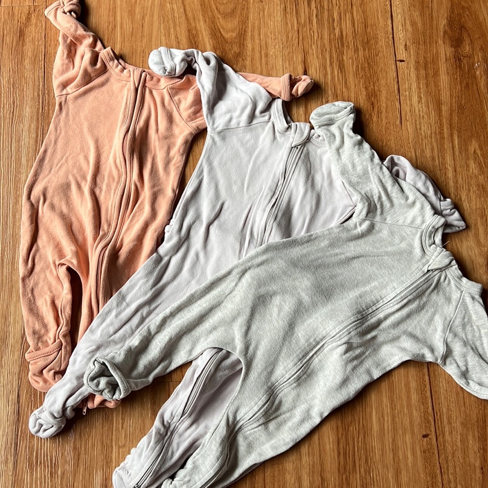 Goumi bodysuits sz 0-3 and 3-6